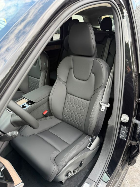 Volvo XC90 2025