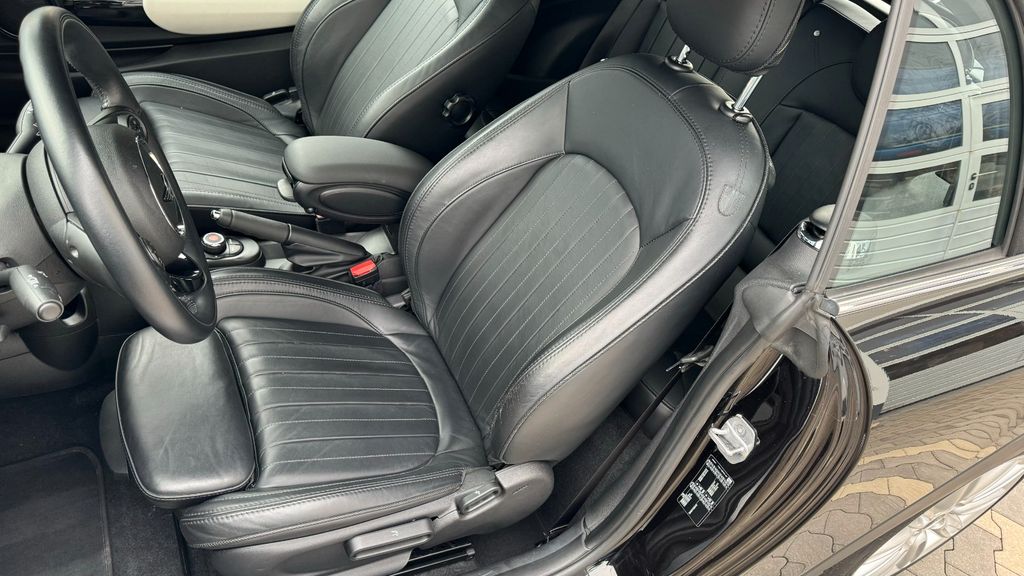 MINI Cooper 2018