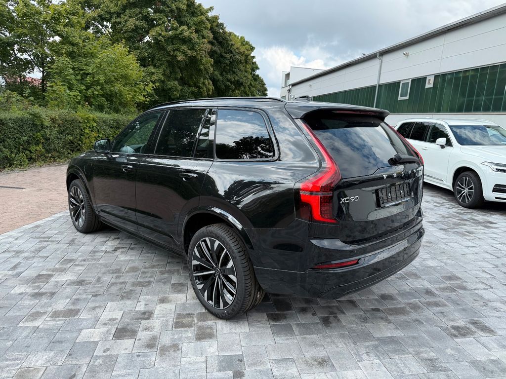 Volvo XC90 2025