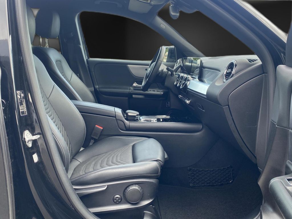 Mercedes-Benz GLB 200 2020