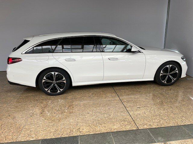 Mercedes-Benz E 300 2024