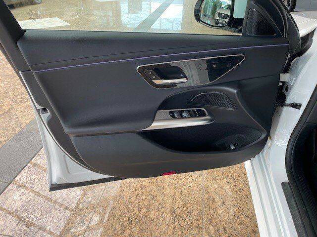 Mercedes-Benz E 300 2024