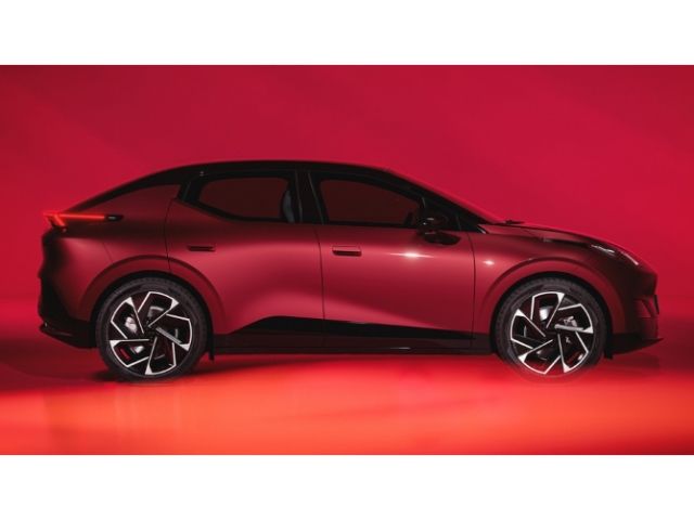 Lynk&Co 02