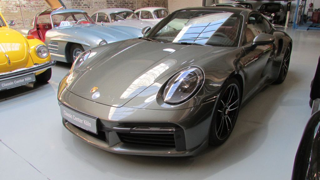 Porsche 992 2022