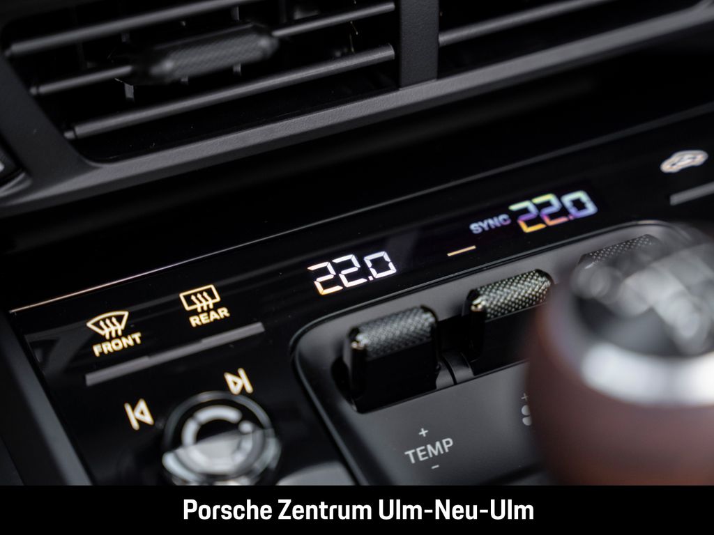 Porsche 992 2025