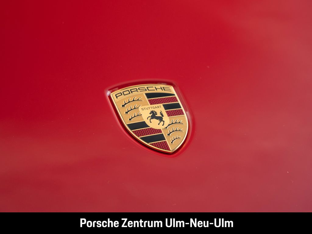 Porsche 992 2025