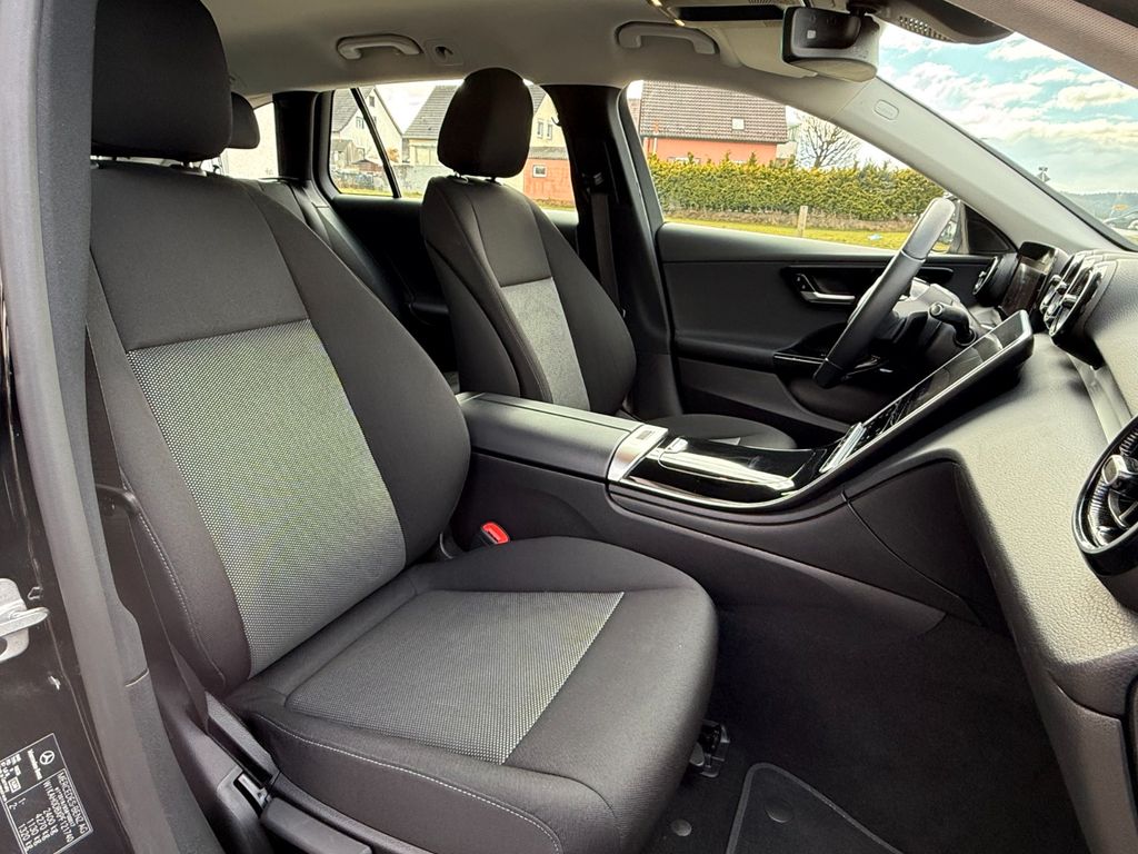 Mercedes-Benz C 200 2023