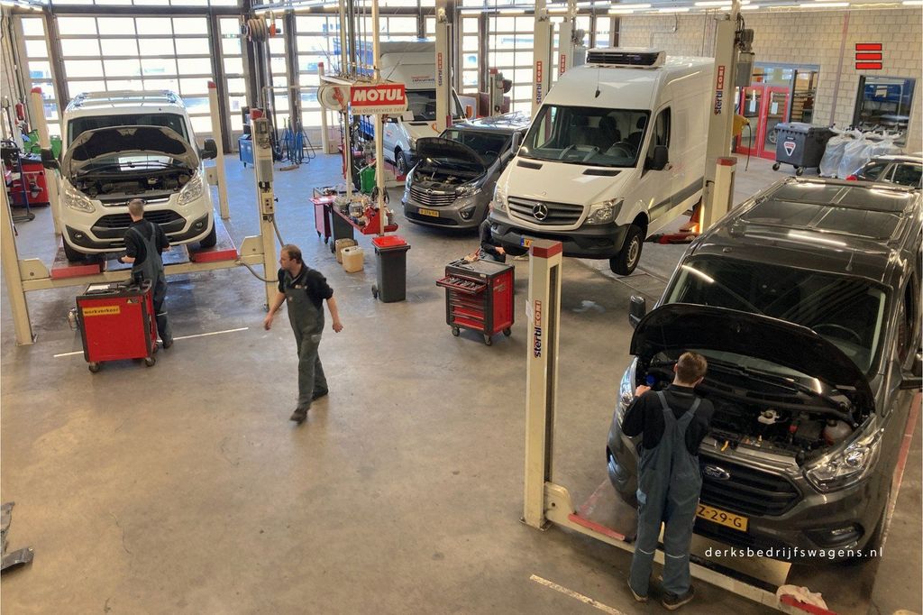 Mercedes-Benz E 200 2023