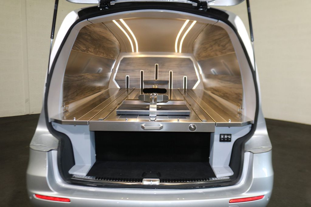 Mercedes-Benz E 200 2023