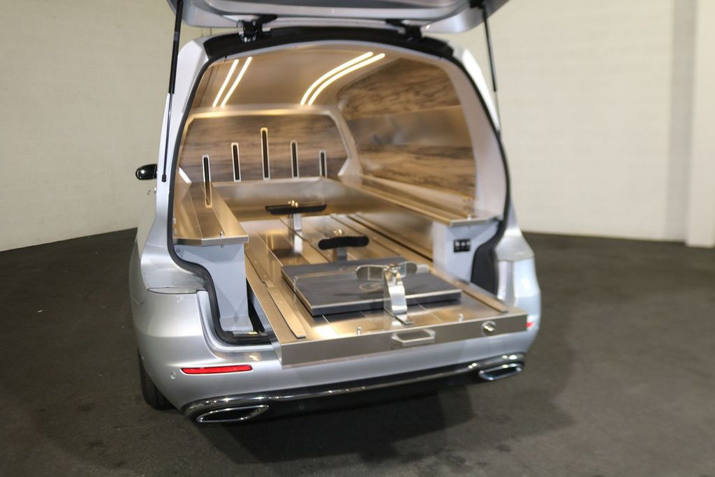 Mercedes-Benz E 200 2023