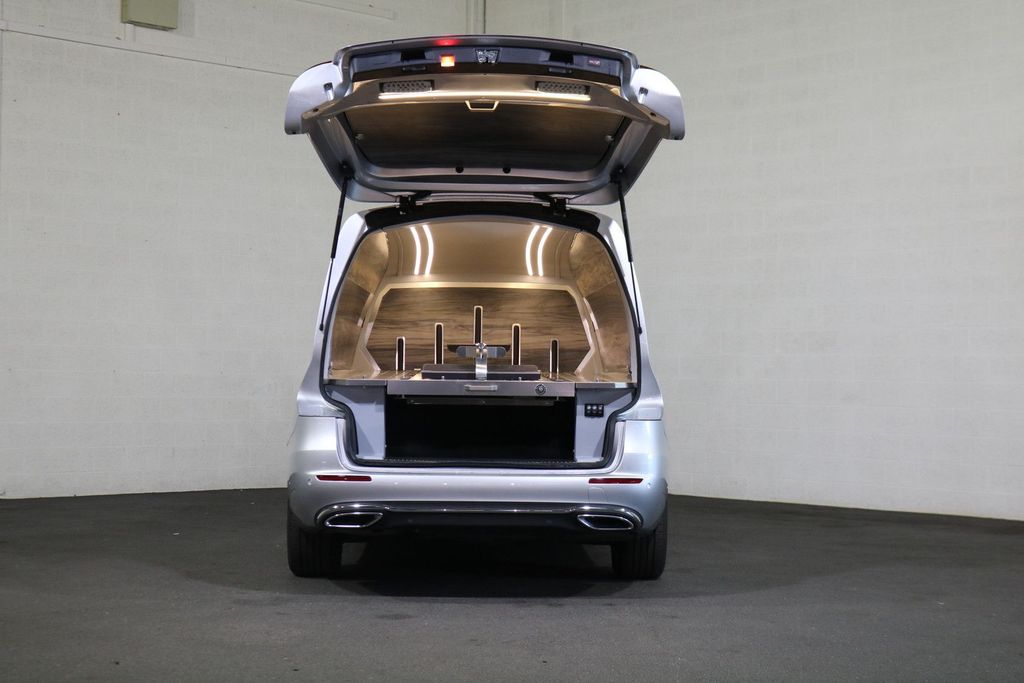 Mercedes-Benz E 200 2023