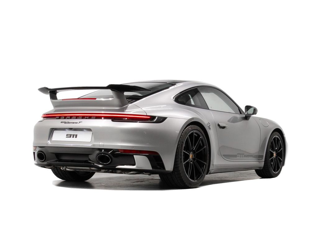 Porsche 992 2025