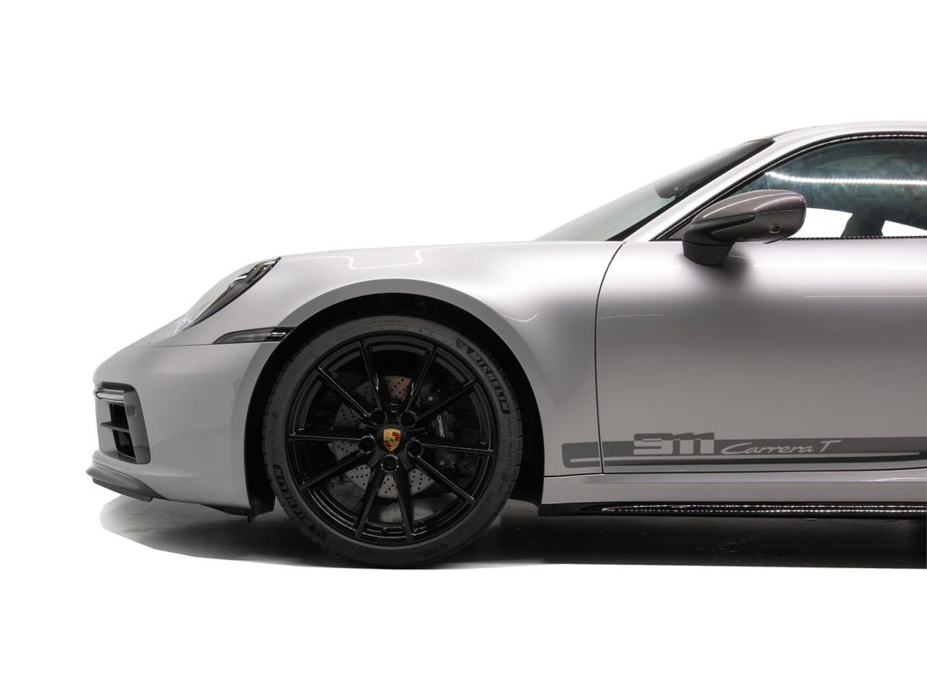 Porsche 992 2025