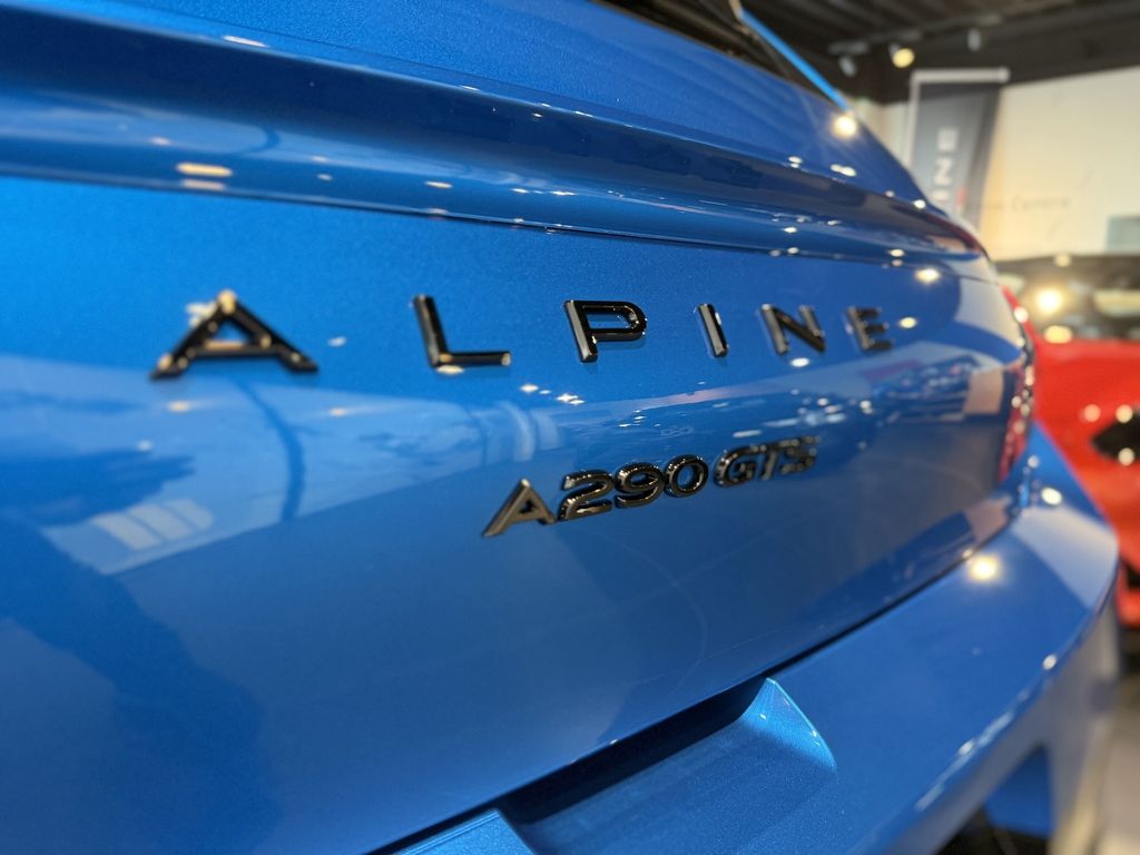 Alpine A290