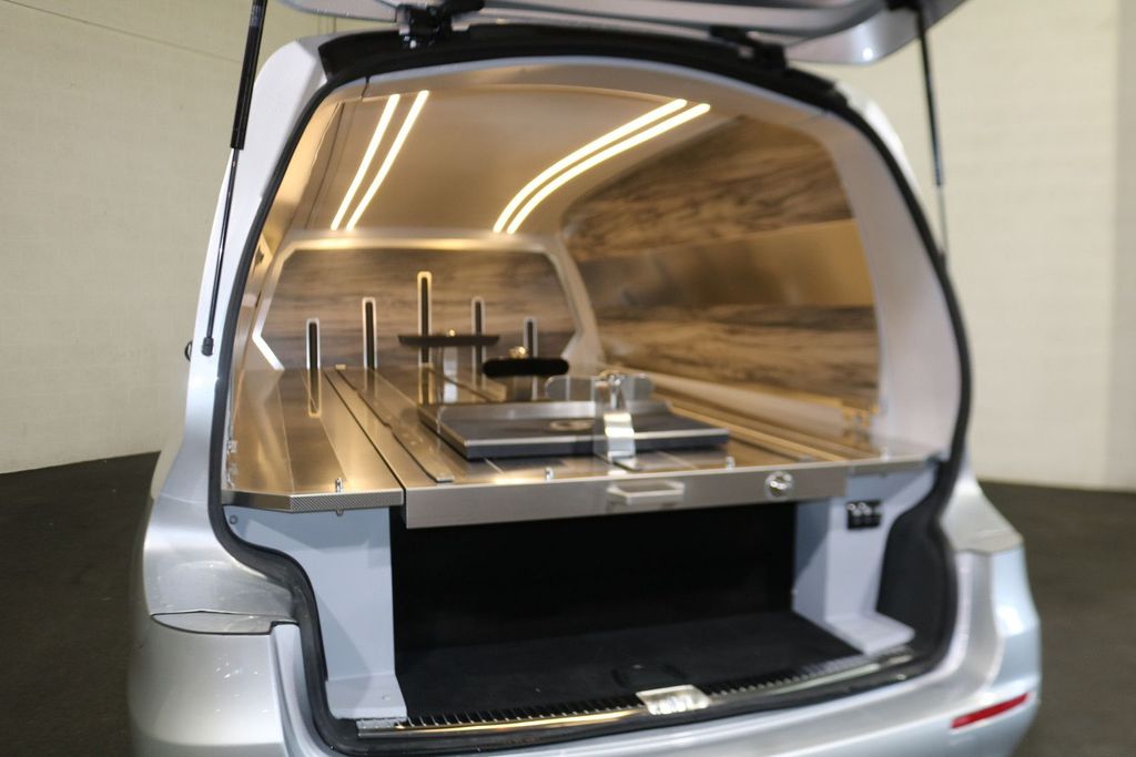 Mercedes-Benz E 200 2023