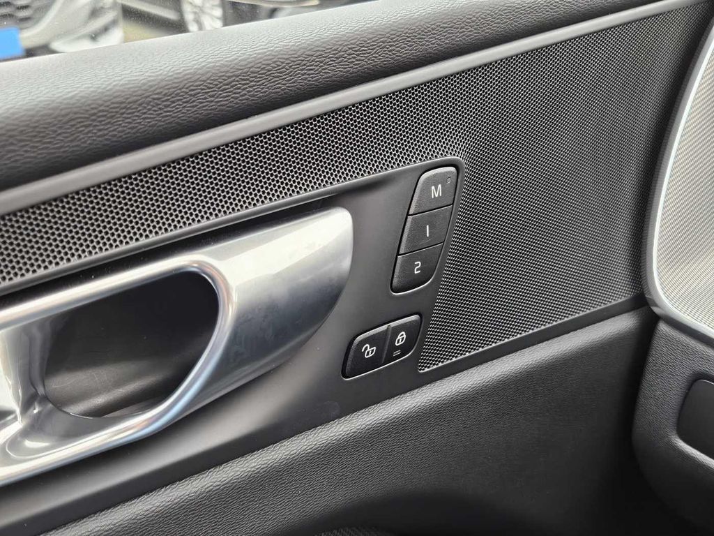 Volvo XC60 2024