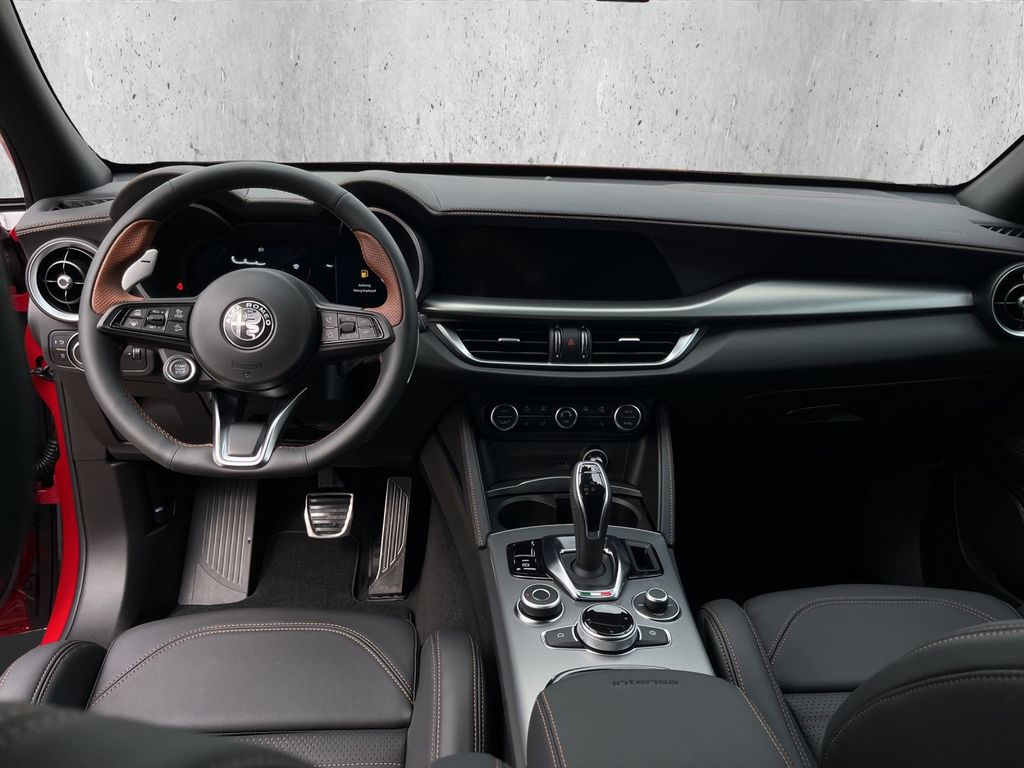 Alfa Romeo Stelvio 2025