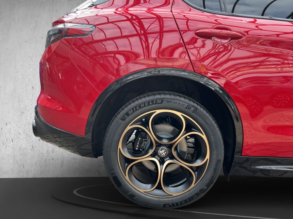 Alfa Romeo Stelvio 2025