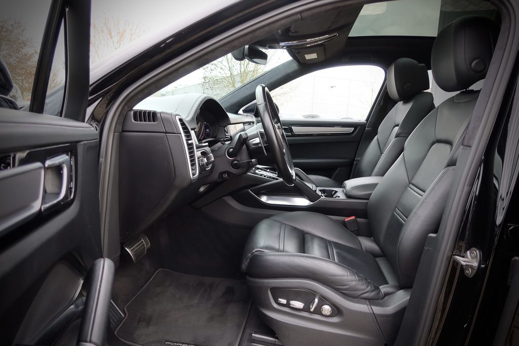 Porsche Cayenne 2019