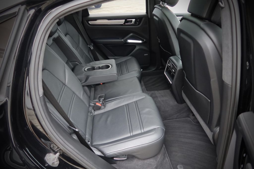 Porsche Cayenne 2019