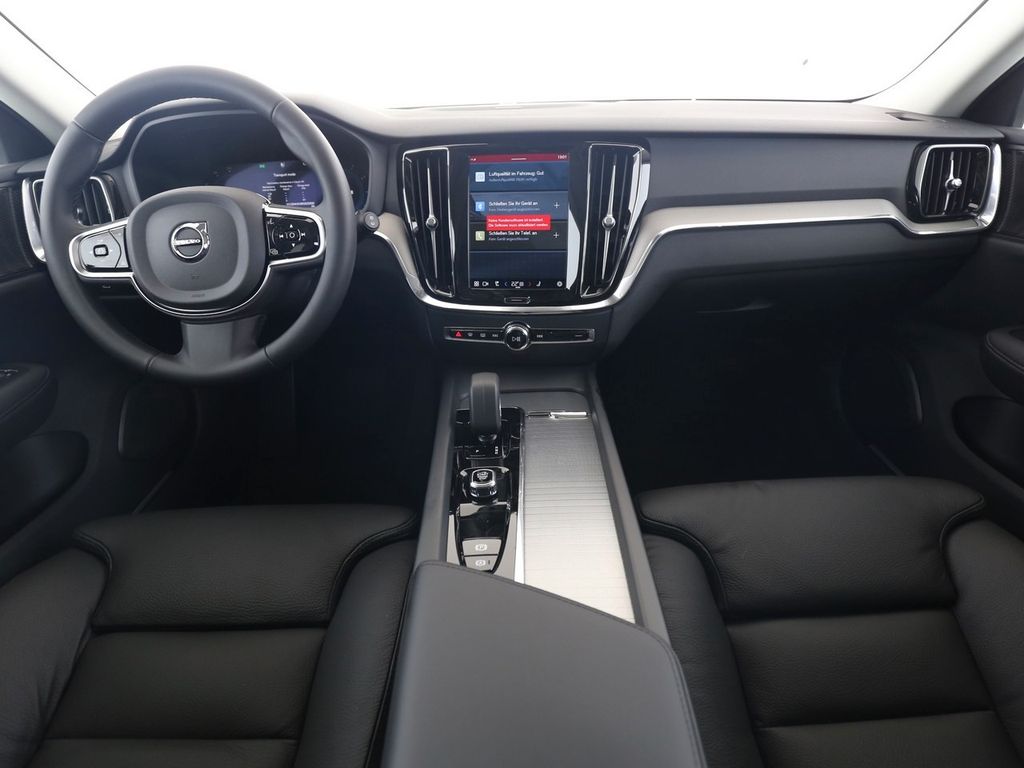 Volvo V60 2024