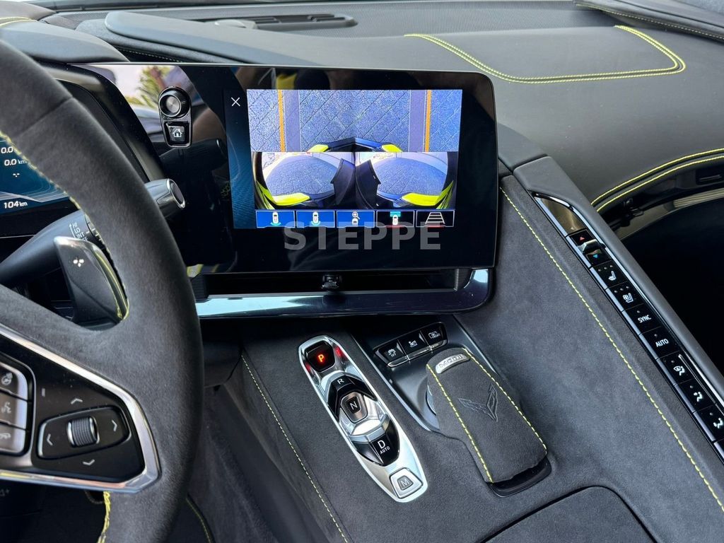 Corvette C8 2025