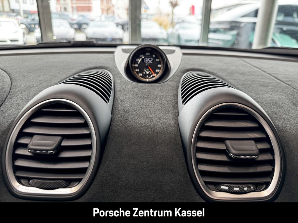 Porsche Cayman 2025