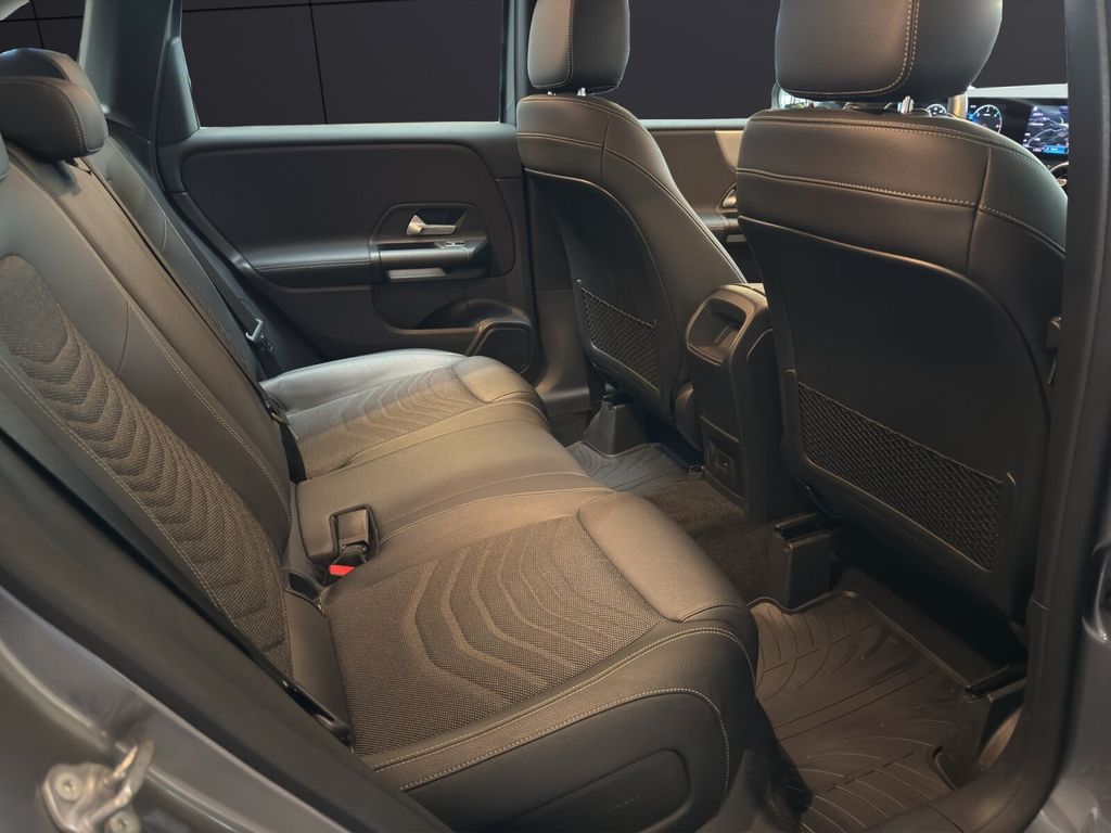 Mercedes-Benz B 220 2021