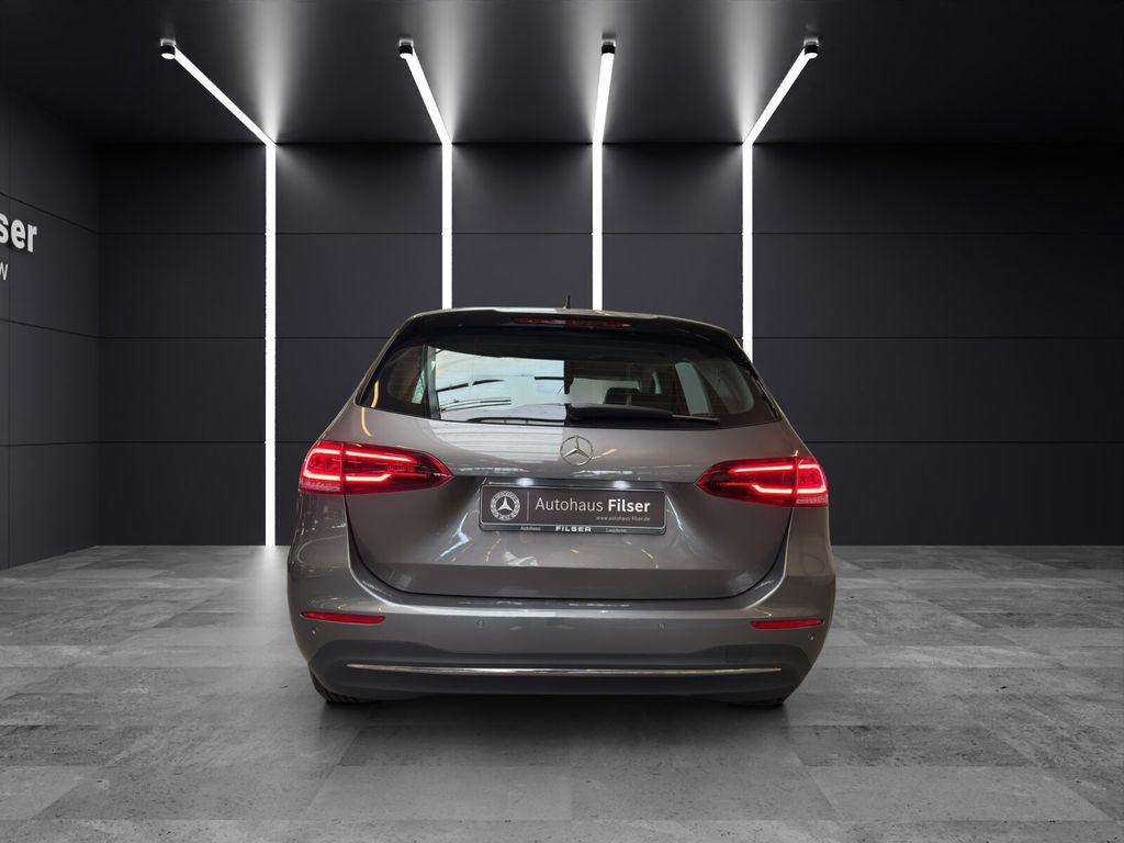 Mercedes-Benz B 220 2021