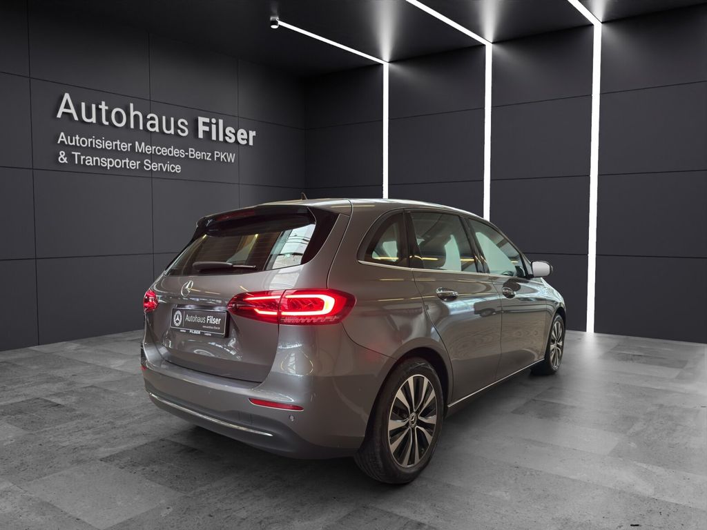 Mercedes-Benz B 220 2021