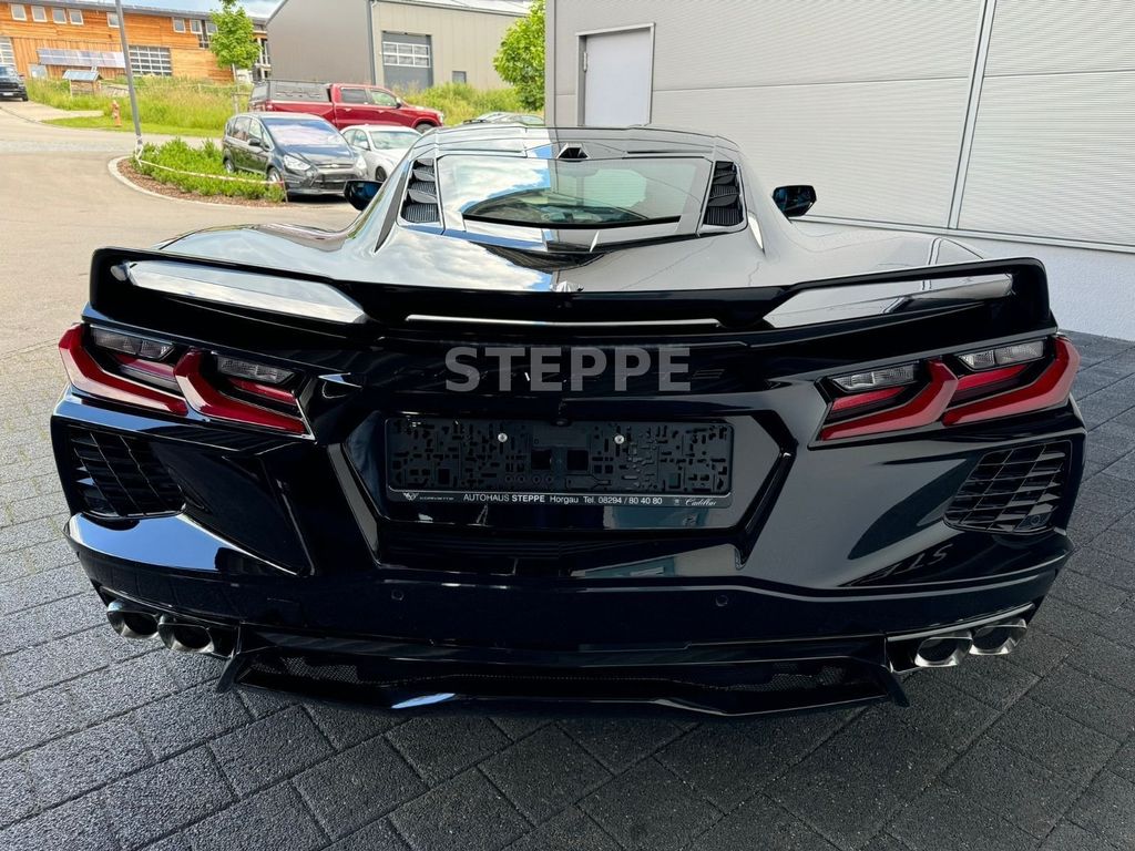 Corvette C8 2025