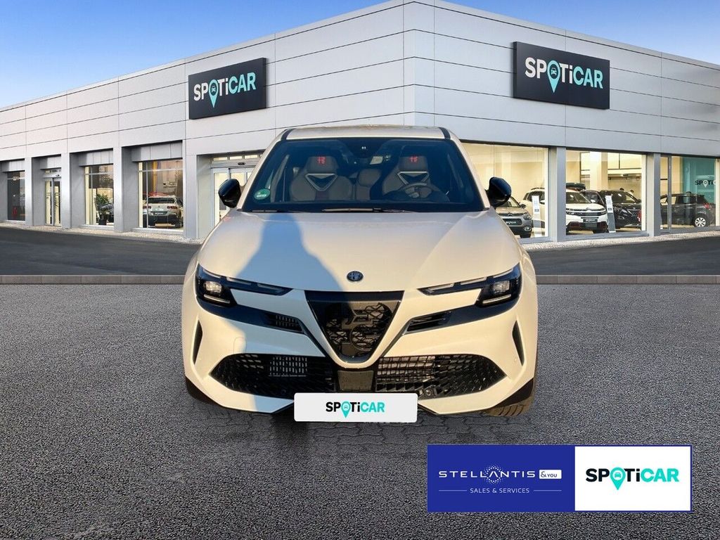 Alfa Romeo Junior 2025