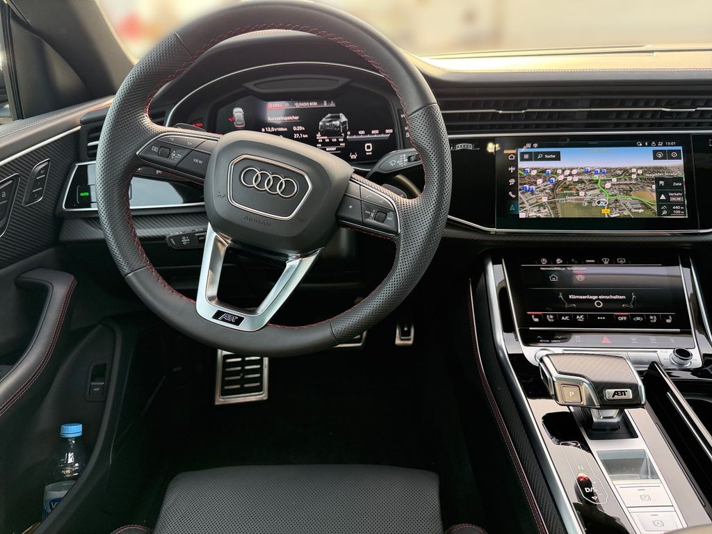 Audi SQ8 2024
