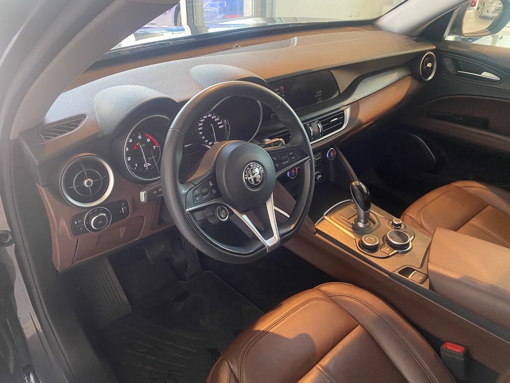 Alfa Romeo Stelvio 2019