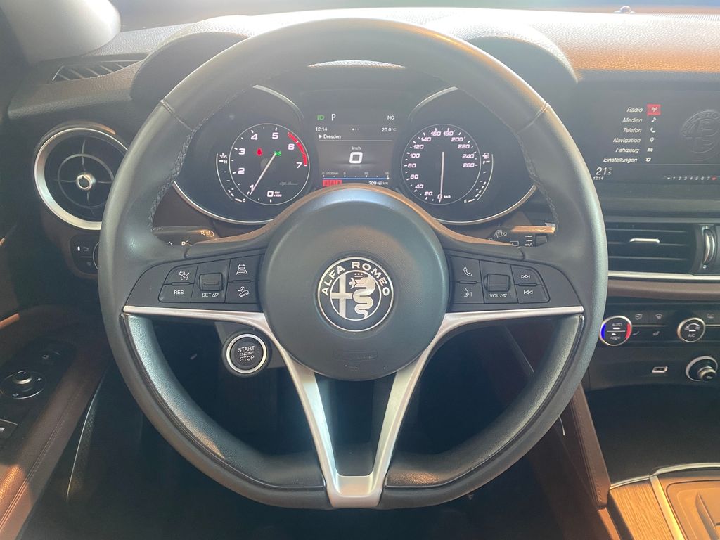 Alfa Romeo Stelvio 2019