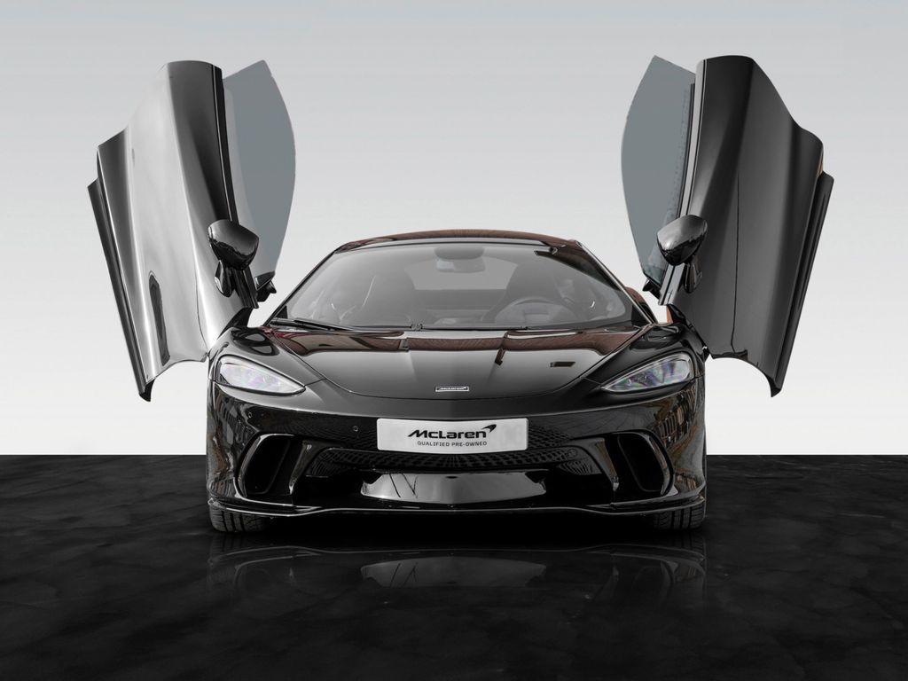McLaren GT 2024
