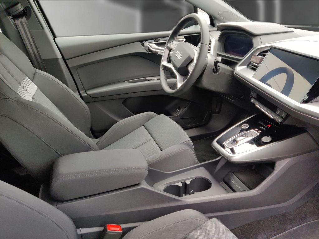 Audi Q4 e-tron 2025