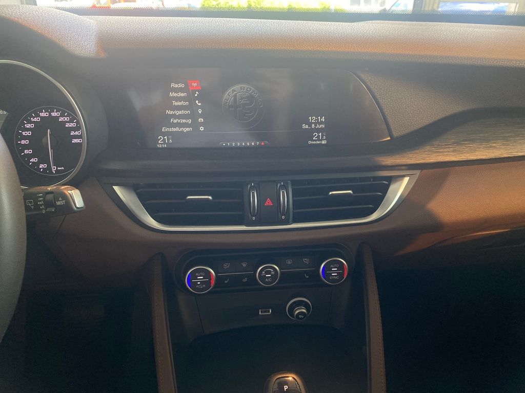 Alfa Romeo Stelvio 2019