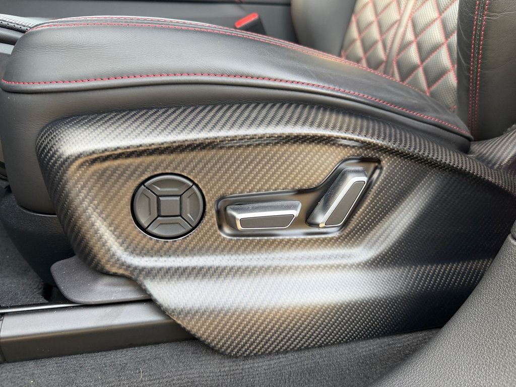Audi SQ8 2024