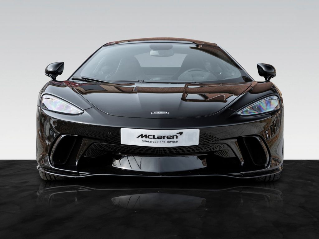 McLaren GT 2024