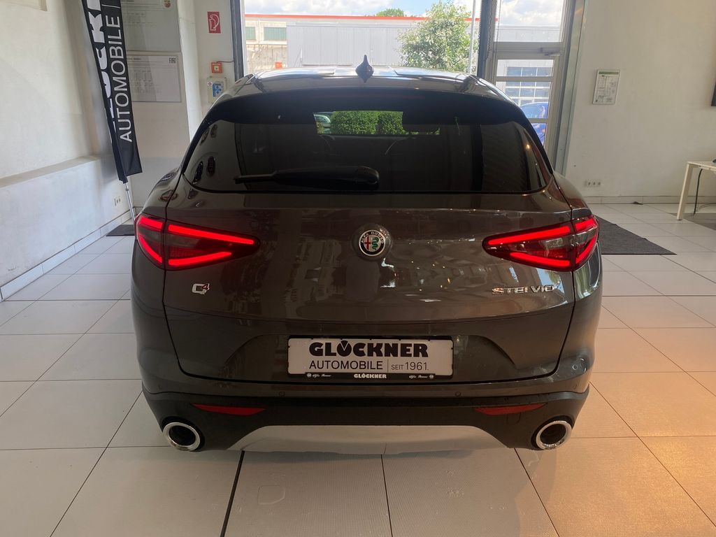 Alfa Romeo Stelvio 2019