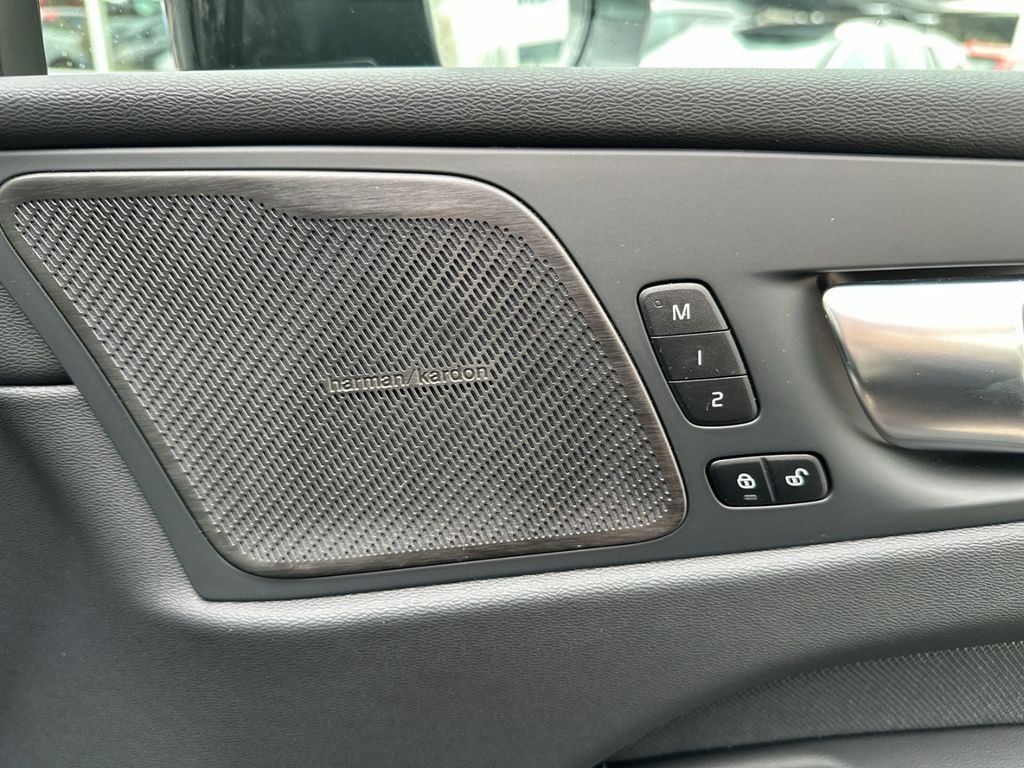 Volvo XC60 2024