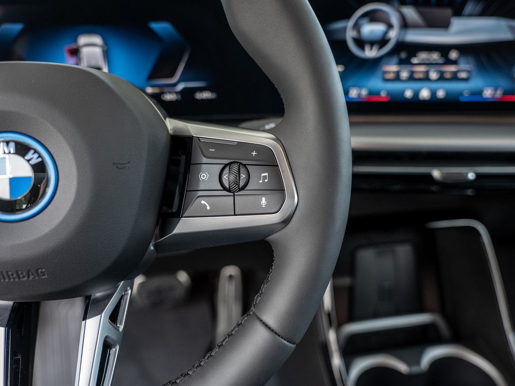 BMW iX2