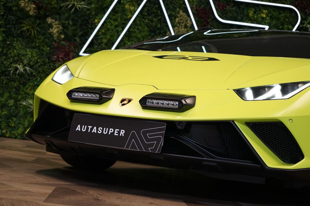 Lamborghini Huracán 2024