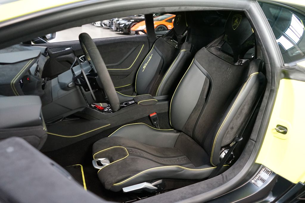 Lamborghini Huracán 2024