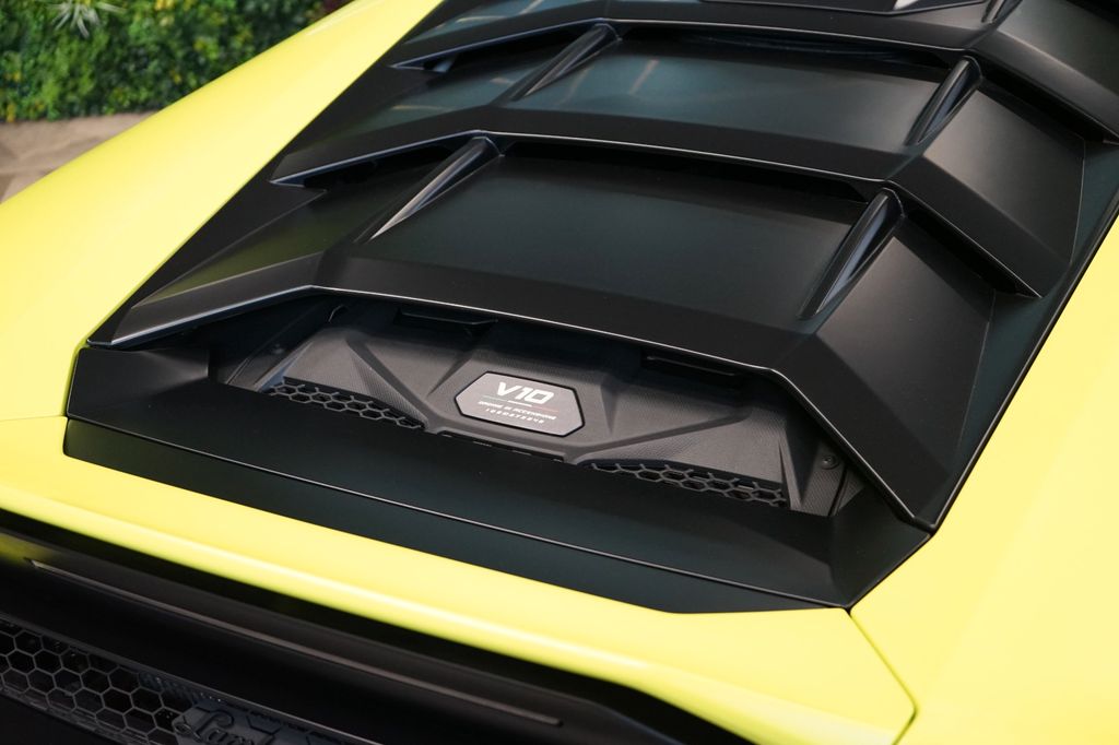 Lamborghini Huracán 2024