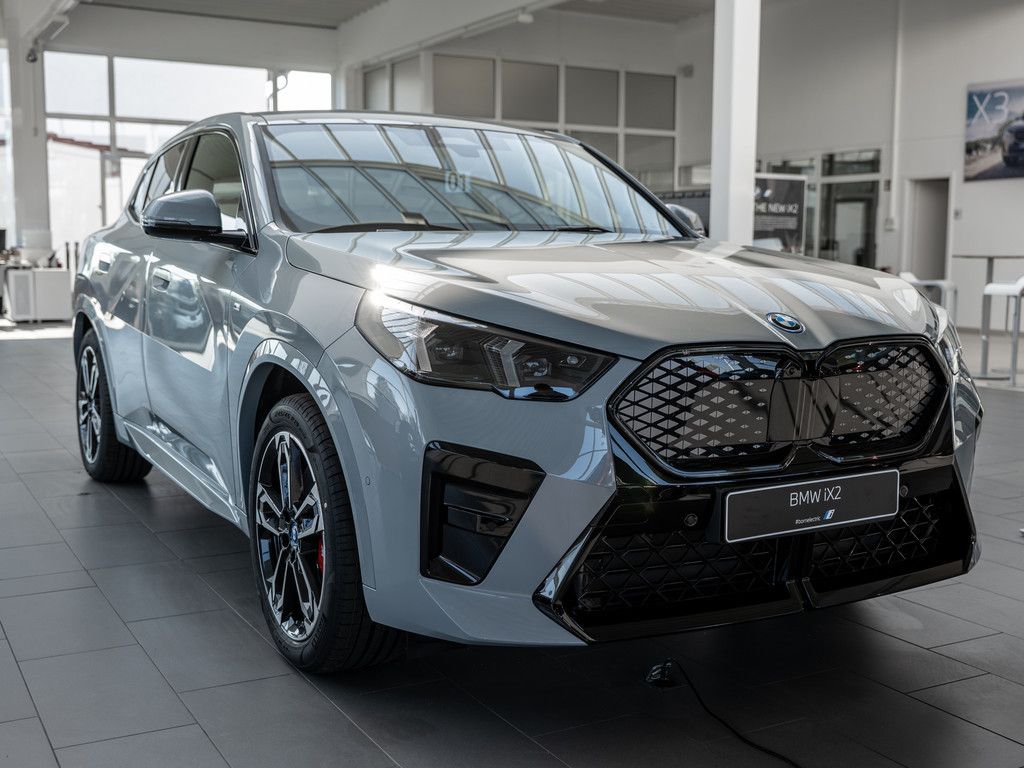 BMW iX2