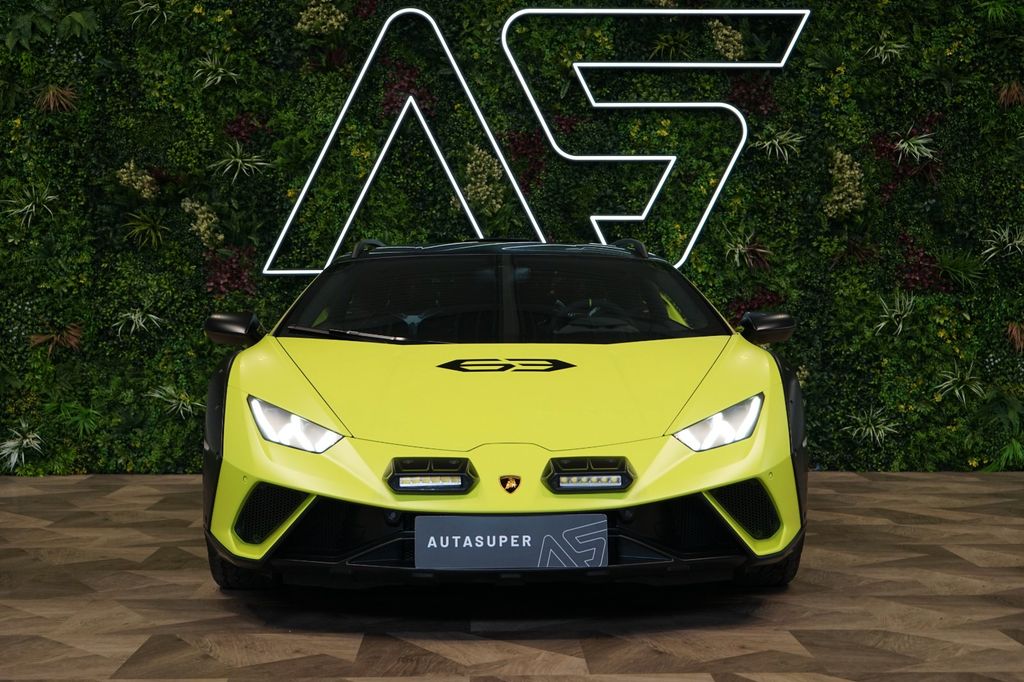 Lamborghini Huracán 2024