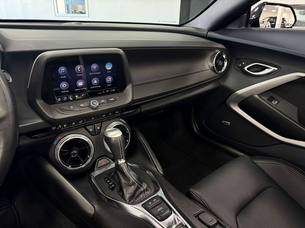 Chevrolet Camaro 2023