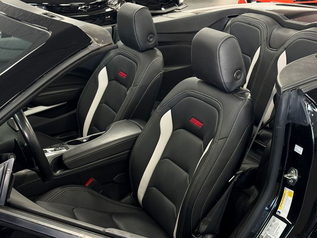 Chevrolet Camaro 2023